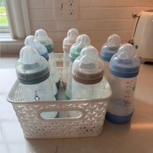 Set of 8 Mam Anti-Colic 9oz Baby Bottles